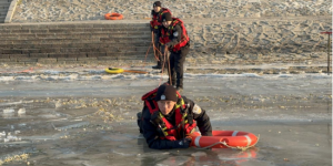 立体巡防 冰城公安筑牢封江安全防线